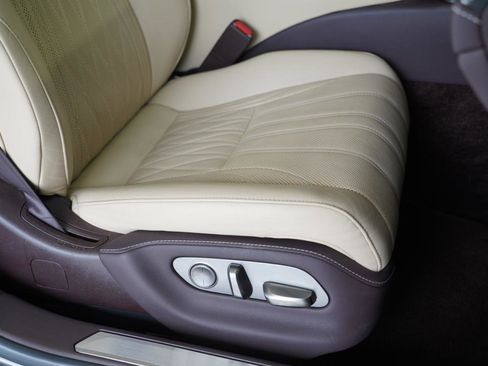 Used 2020 Lexus LS 500 w/ Interior Upgrade Package image 30