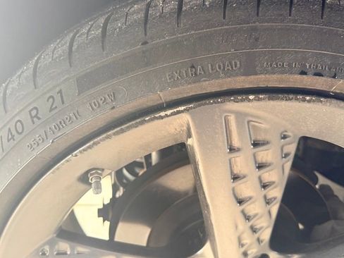 Used 2022 Genesis GV70 2.5T w/ Sport Prestige Package image 9