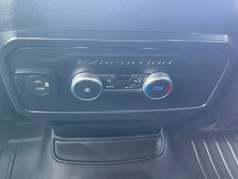 Used 2021 Ford Expedition Max XLT image 20