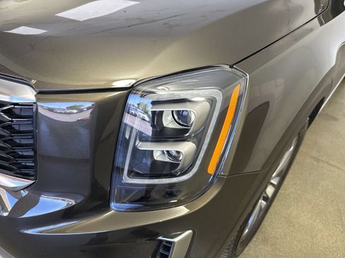 Used 2022 Kia Telluride EX w/ EX Premium Package FWD image 29