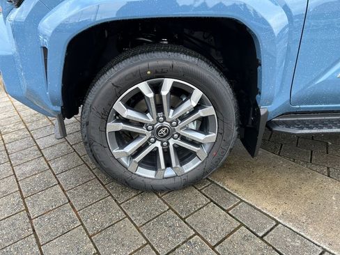 New 2026 Toyota 4Runner Limited image 10