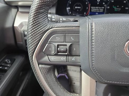 Used 2024 Toyota Tacoma TRD Off-Road w/ TRD Off Road Upgrade Package AWD/4WD image 18