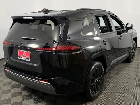 Used 2026 Toyota RAV4 SE w/ Convenience Package AWD/4WD image 30