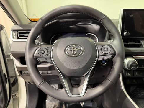 Certified 2025 Toyota RAV4 XLE AWD/4WD image 24