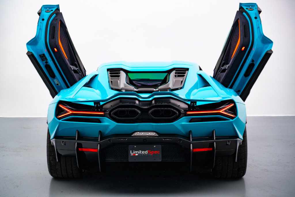 Used 2024 Lamborghini Revuelto AWD/4WD image 38