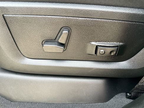 Used 2024 RAM 3500 Laramie image 12