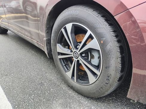 Used 2020 Nissan Sentra SV image 4