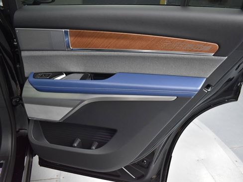 New 2026 Cadillac Vistiq Premium Luxury w/ LPO, Floor Liner Package image 36