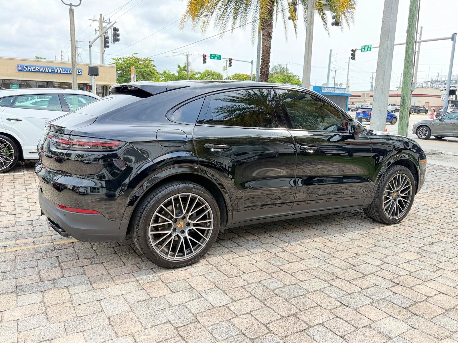 Used 2020 Porsche Cayenne S AWD/4WD image 10