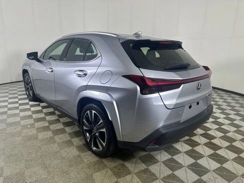 Used 2024 Lexus UX 250h AWD w/ Premium Package image 5