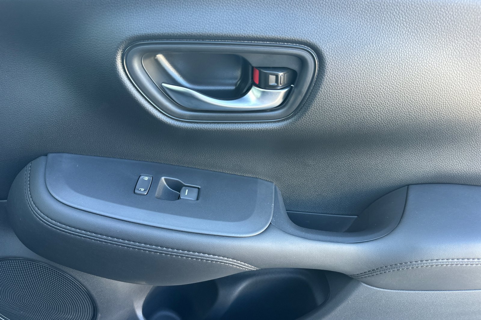 New 2027 Honda HR-V LX image 16
