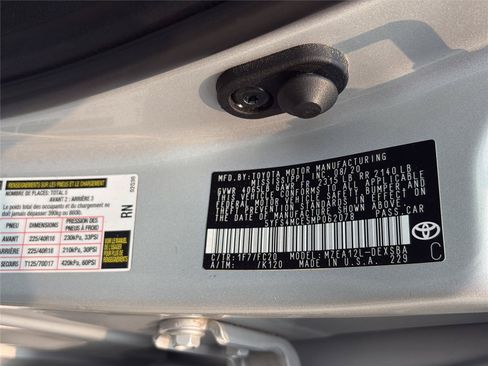 Used 2021 Toyota Corolla SE FWD image 35