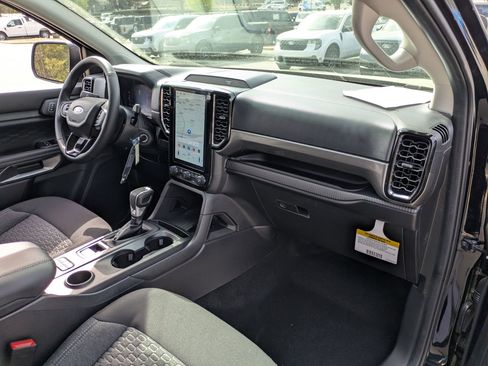 New 2025 Ford Ranger XLT w/ Convenience Package image 40
