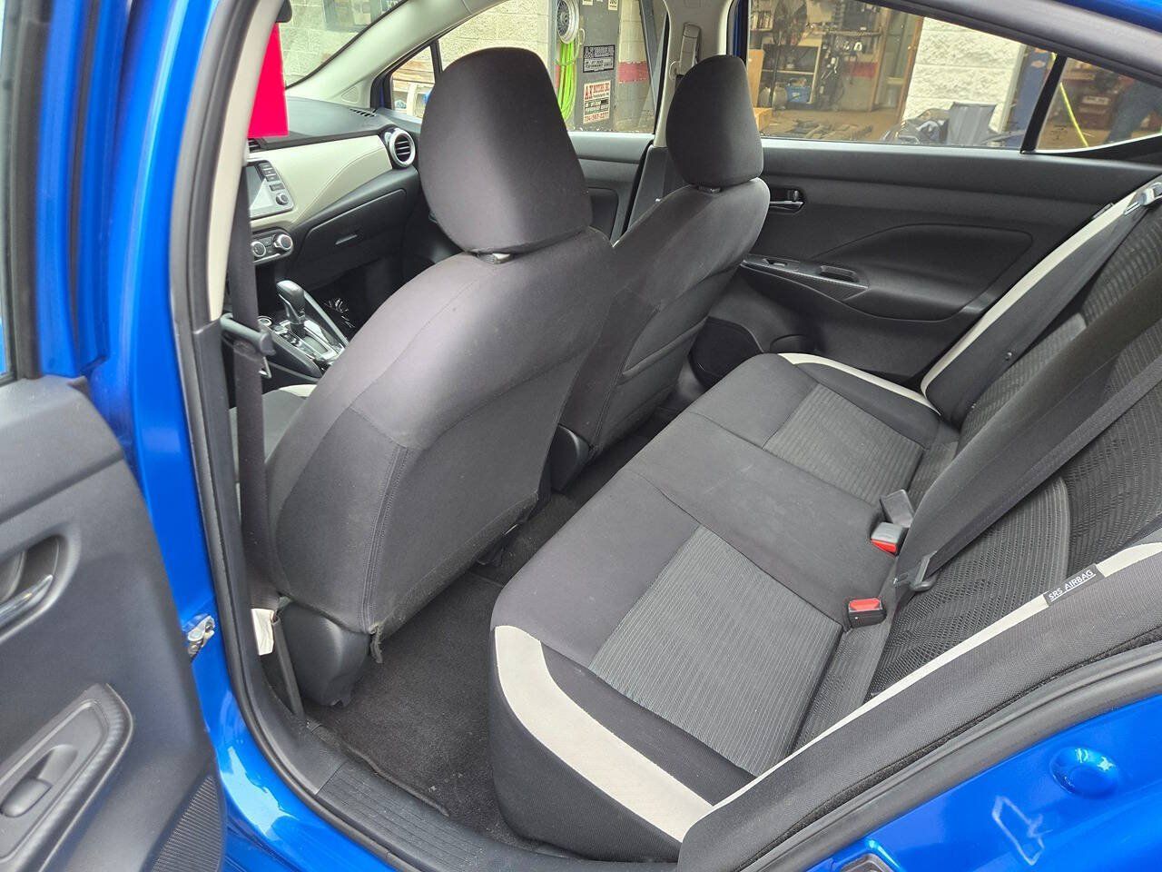 Used 2021 Nissan Versa SV FWD image 10