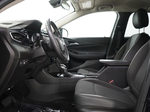 Used 2020 Buick Encore GX Preferred w/ Cold Weather Comfort Package image 18