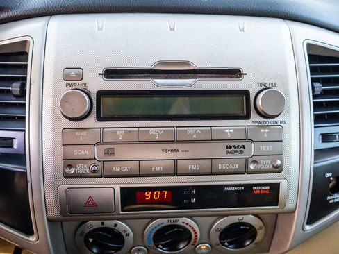 Used 2010 Toyota Tacoma 2WD Access Cab image 34