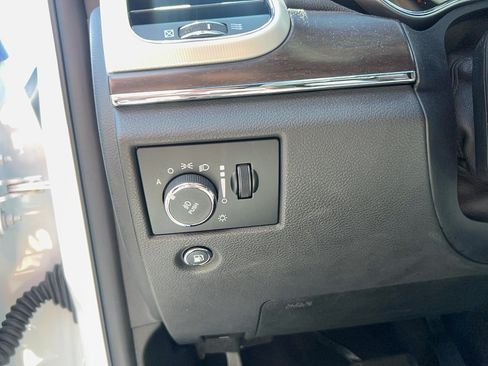 Used 2018 Jeep Grand Cherokee Limited RWD image 13