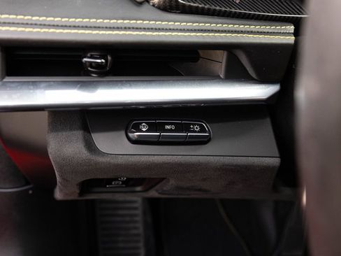 Used 2020 Chevrolet Corvette Stingray Premium Cpe w/ 3LT Preferred Equipment Group image 29