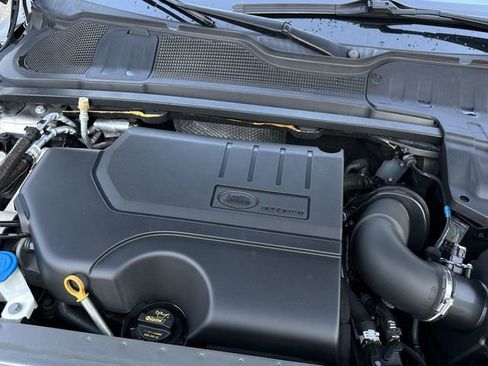 Used 2019 Land Rover Range Rover Evoque SE Premium image 37