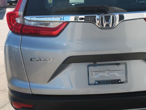 Used 2018 Honda CR-V LX image 5
