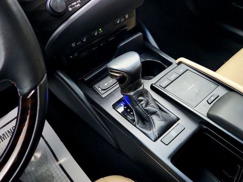 Used 2020 Lexus ES 350 w/ Premium Package FWD image 16