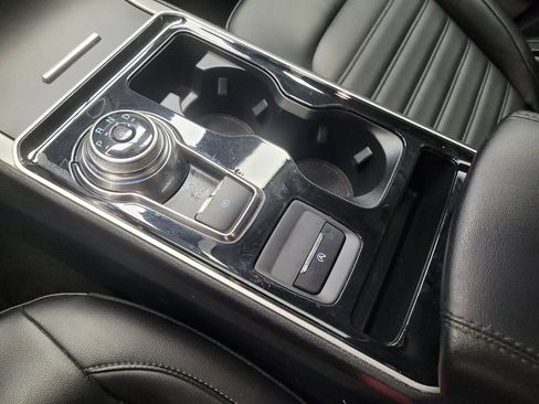 Used 2020 Ford Edge SEL AWD/4WD image 26