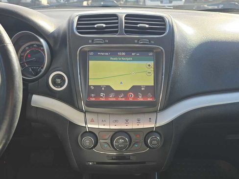 Used 2015 Dodge Journey R/T w/ Flexible Seating Group image 11