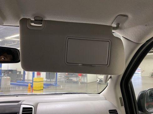 Used 2020 Nissan Frontier SV image 35