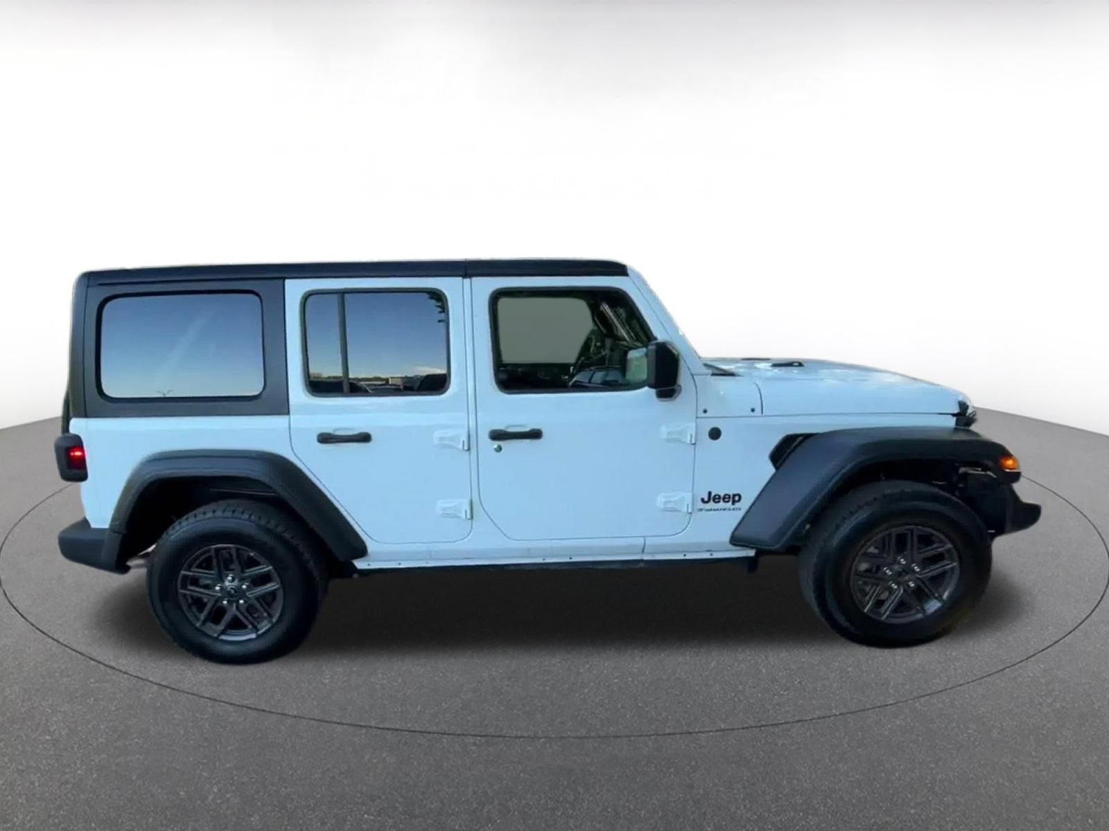 Used 2025 Jeep Wrangler Unlimited Sport AWD/4WD image 15