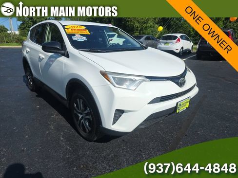 Used 2018 Toyota RAV4 LE w/ All Weather Liner Package FWD image 1
