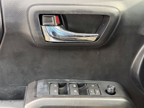 Certified 2020 Toyota Tacoma TRD Off-Road image 24