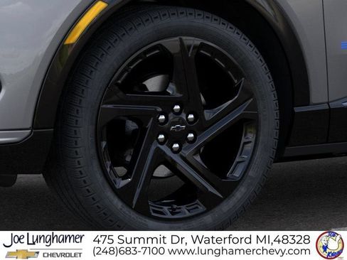 New 2026 Chevrolet Equinox EV RS FWD image 9