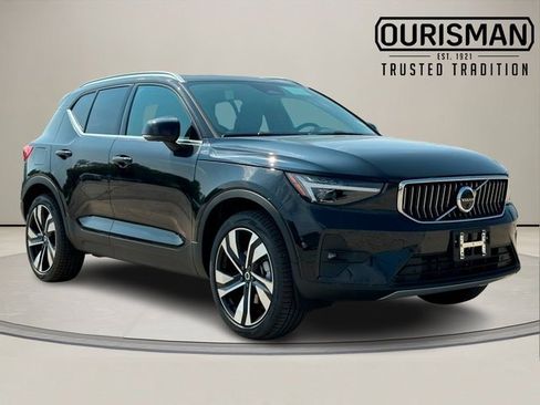 New 2025 Volvo XC40 B5 Ultra w/ Climate Package image 1