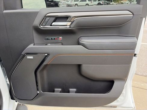 Used 2025 GMC Sierra 1500 AT4 w/ AT4 Premium Package AWD/4WD image 31