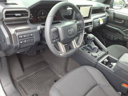 New 2026 Toyota 4Runner SR5 RWD image 4