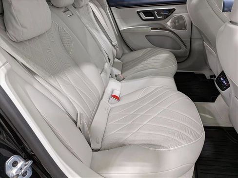 Certified 2023 Mercedes-Benz EQS 580 4MATIC Sedan image 21