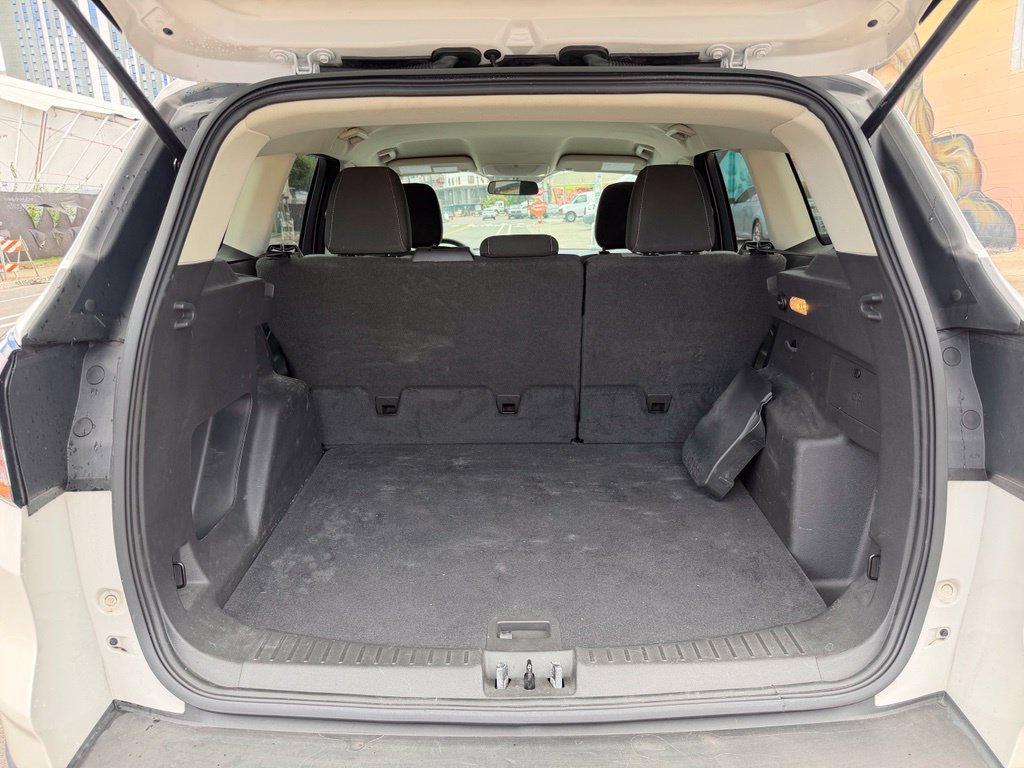 Used 2018 Ford Escape SE w/ SE Sync 3 Package FWD image 19