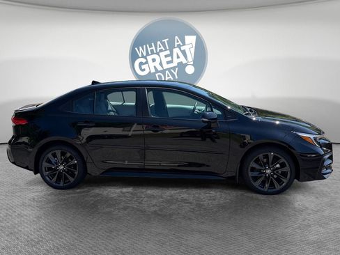 Certified 2026 Toyota Corolla SE w/ SE Package FWD image 2