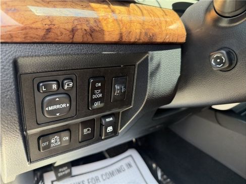 Used 2018 Toyota Tundra 1794 Edition AWD/4WD image 43