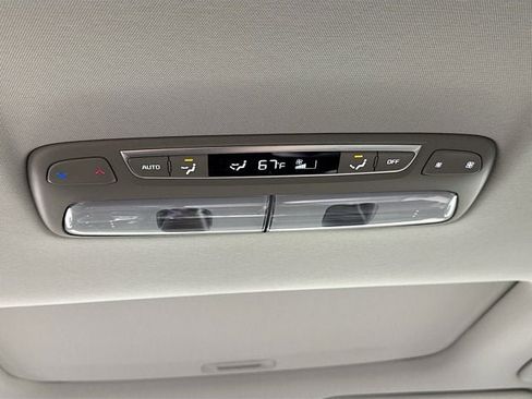 New 2025 Kia Telluride S image 30