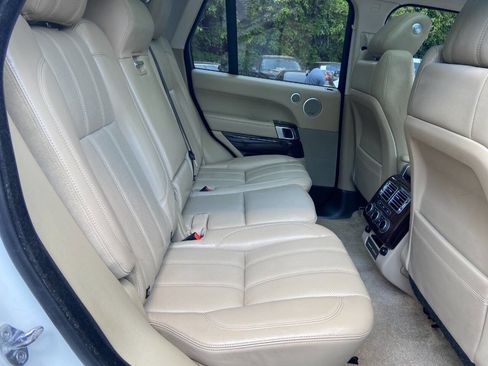 Used 2017 Land Rover Range Rover HSE AWD/4WD image 18