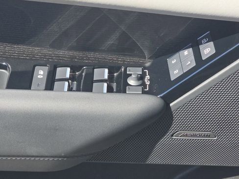 Certified 2026 Land Rover Range Rover Velar S image 31