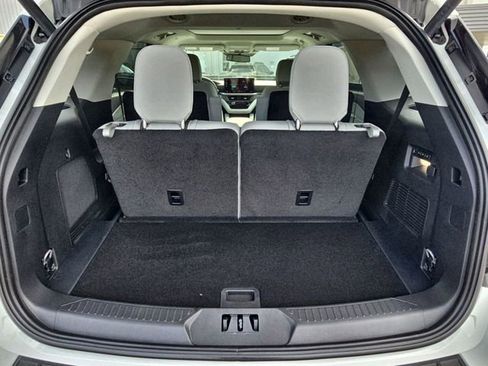 New 2026 Ford Explorer Platinum AWD/4WD image 15
