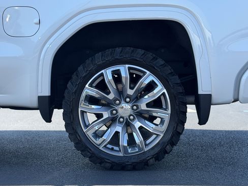 Used 2024 GMC Sierra 1500 Denali AWD/4WD image 7