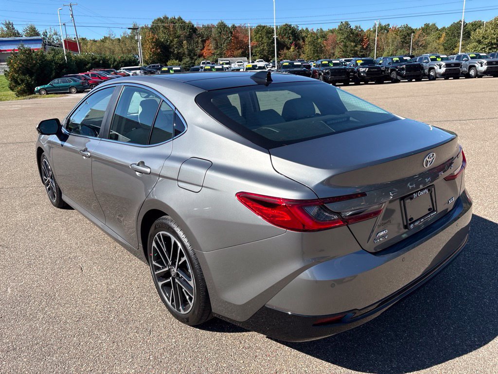 Used 2026 Toyota Camry XLE AWD/4WD image 4