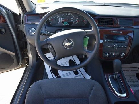 Used 2007 Chevrolet Impala LT image 16