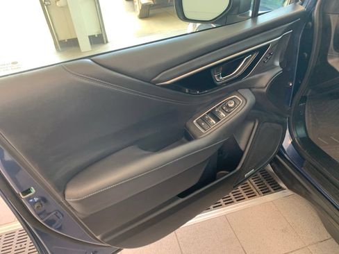 Used 2020 Subaru Outback Limited w/ Popular Package #2 AWD/4WD image 4