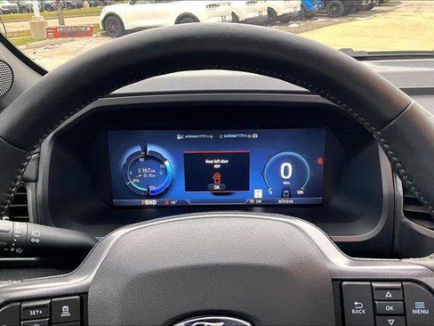 Used 2024 Ford F150 Lightning Lariat image 15