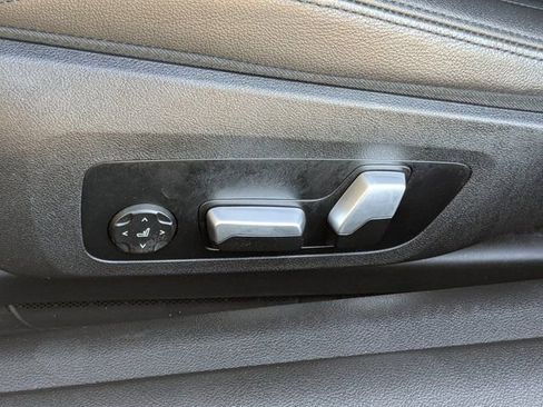 Used 2021 BMW 430i Coupe w/ M Sport Package image 22