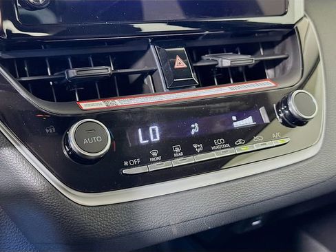 Certified 2025 Toyota Corolla LE image 18